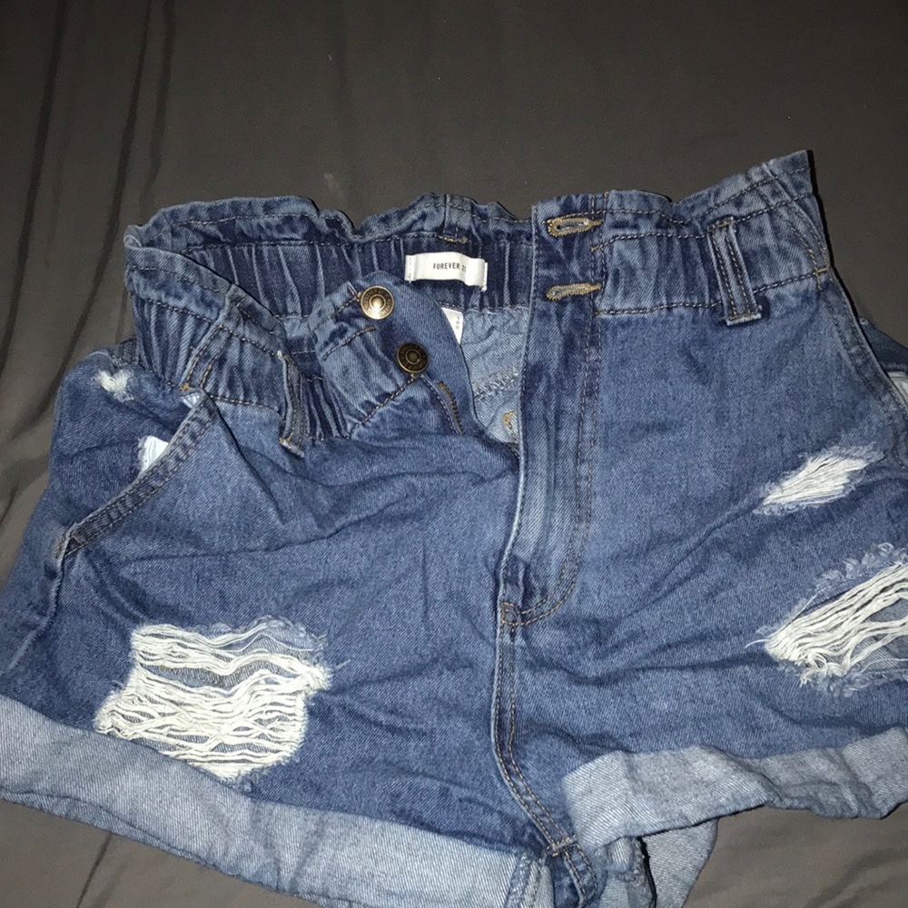 Woman’s US large ripped shorts